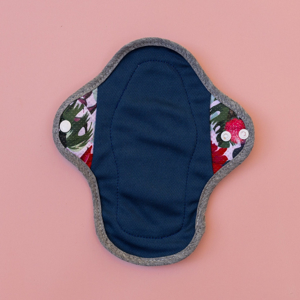 Image for HyPs Active Reusable Pad - size Liner, design Paradise