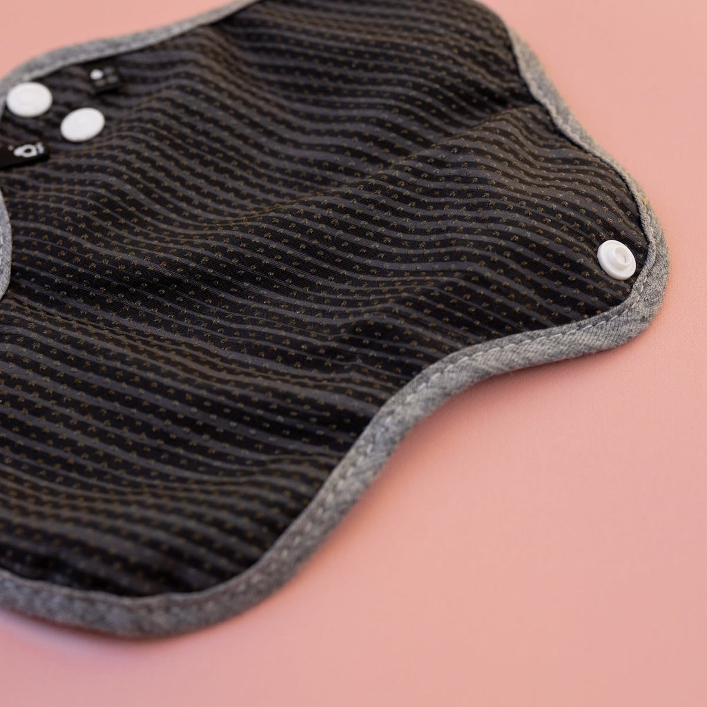 Image for HyPs Active Reusable Pad - size Liner, design Black Lines