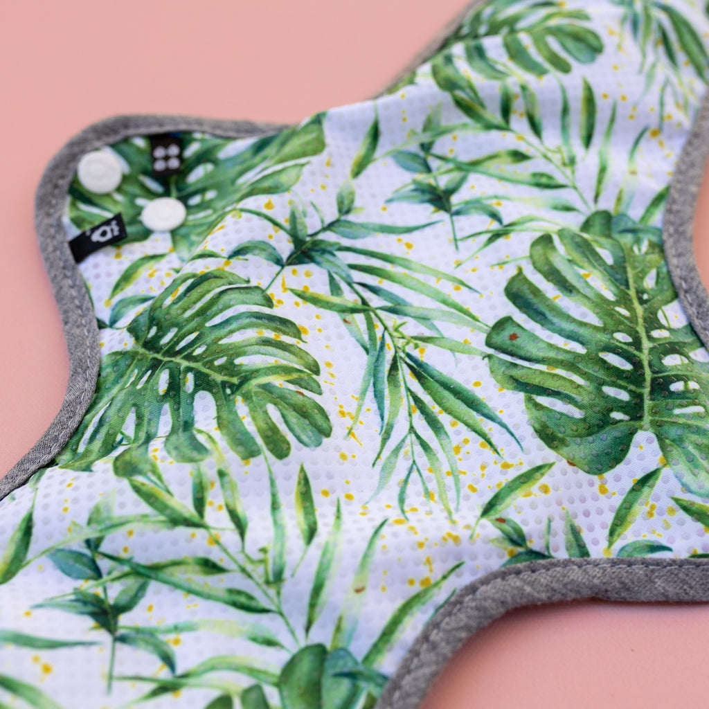 Image for HyPs Active Reusable Pad - size Max, design Watercolour Greenery