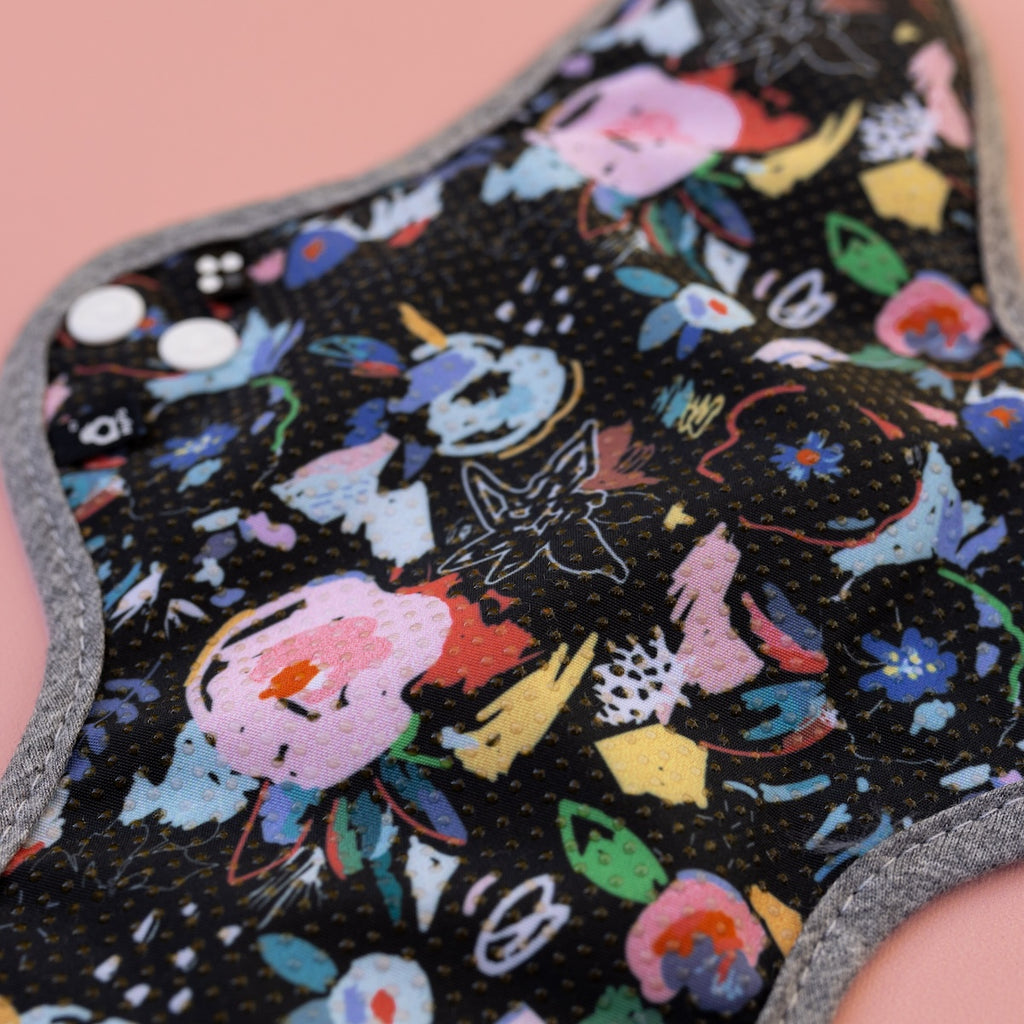 Image for HyPs Active Reusable Pad - size Heavy, design Florals Black