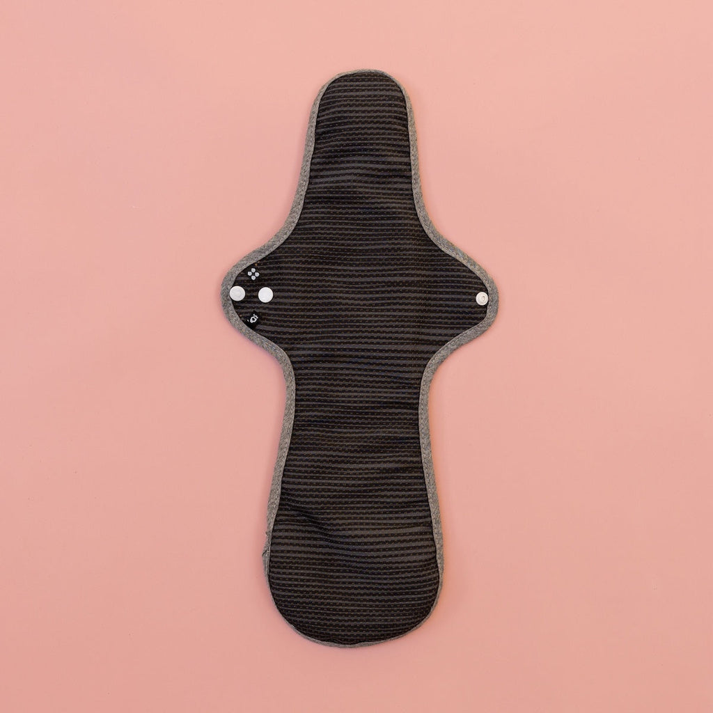 Image for HyPs Active Reusable Pad - size Max, design Black Lines